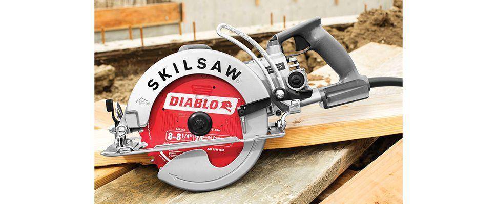 Black decker bes720 qs. Skilsaw циркулярная пила. Гипоидная дисковая пила Skilsaw. Гипоидная пила Skil. Бюджетная дисковая пила зеленая.