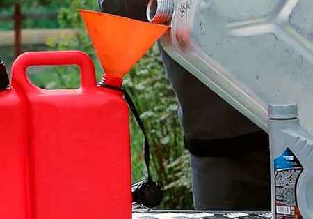 Как разбавить бензин с маслом для триммера – таблица смешивания