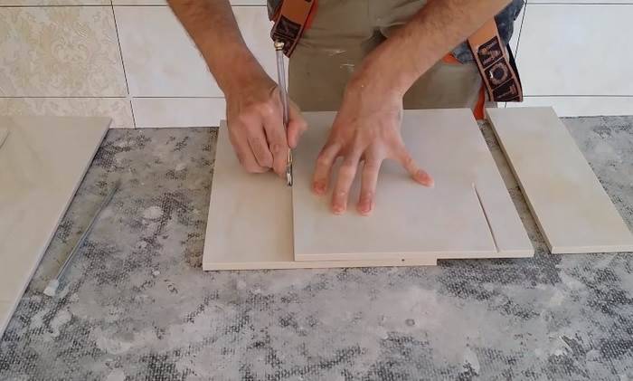 Как отрезать плитку на стене? - строительные рецепты мира