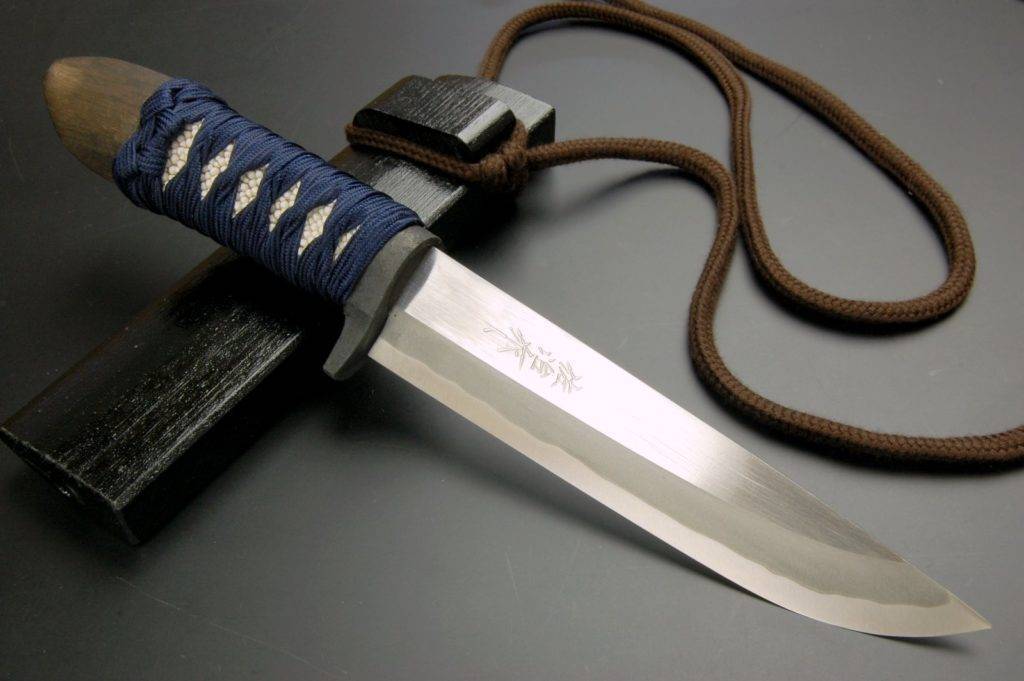 Лучшая сталь для охотничьего ножа