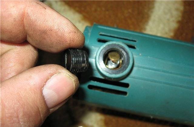 Ремонт выключателя болгарки интерскол и макита: сломалась кнопка пуска, не держит, как разобрать ушм и переделать клавишу своими руками, проверить мультиметром