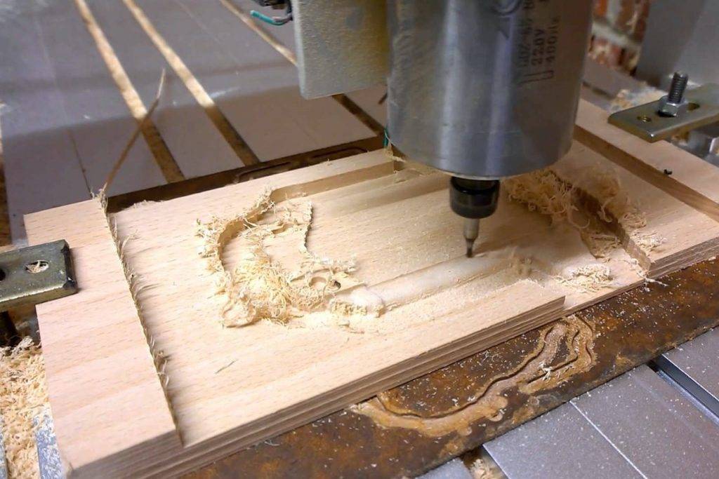 Как работать ручным фрезером по дереву: выборка паза и нарезка шипов, изготовление мебели