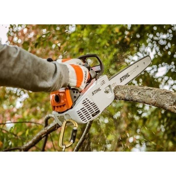 Садовая электропила для обрезки деревьев