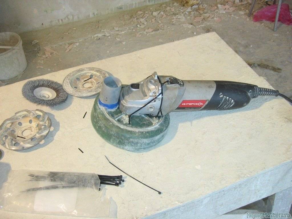 Кожух для болгарки под пылесос даст возможность резать плитку без пыли