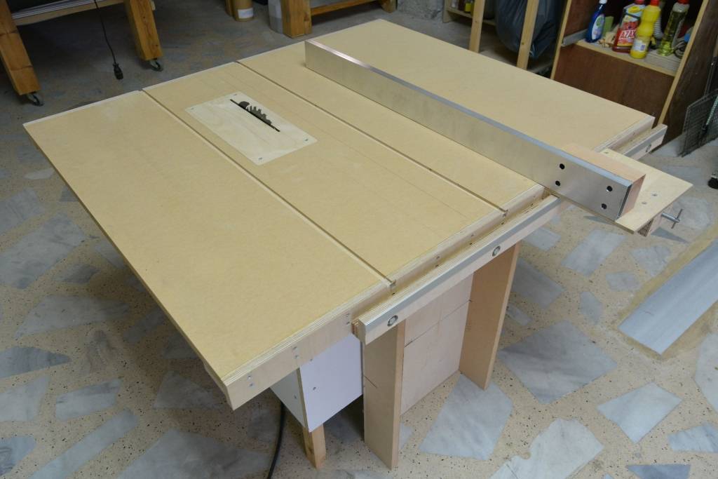 Делаем стол для циркулярной пилы своими руками — инструкция и монтаж