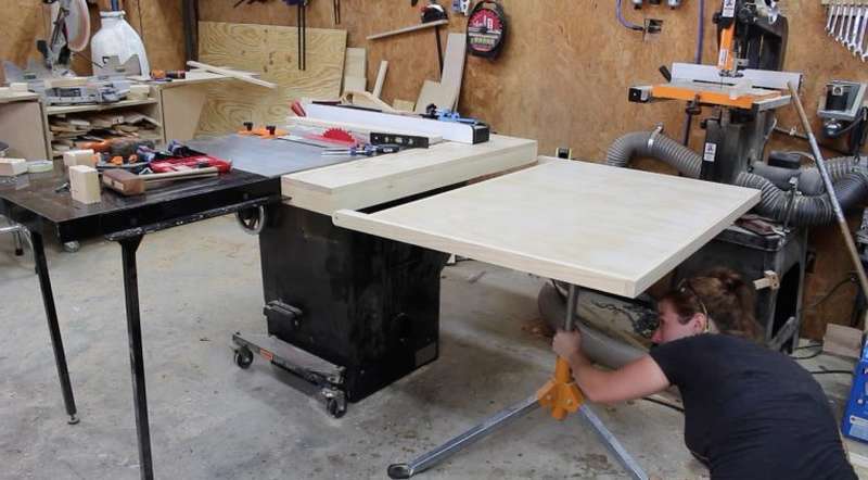 Простой стол для циркулярной пилы – инструкция по изготовлению с чертежами