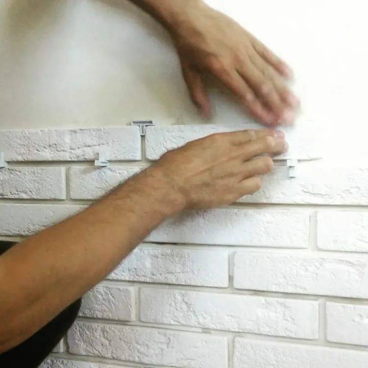 Как резать гипсовую плитку под кирпич