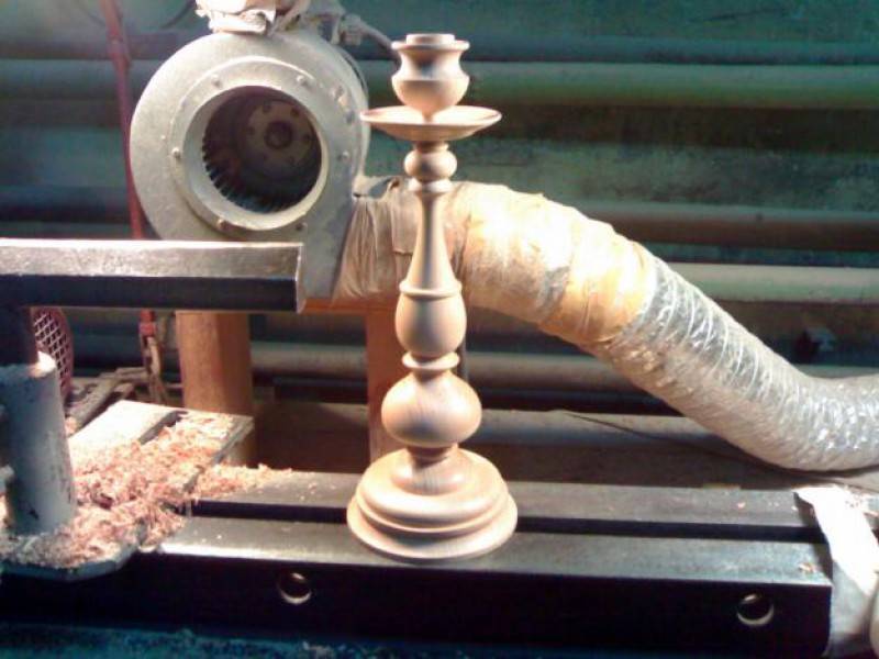 Изделия из дерева на токарном станке: ваза, шахматы, шкатулки