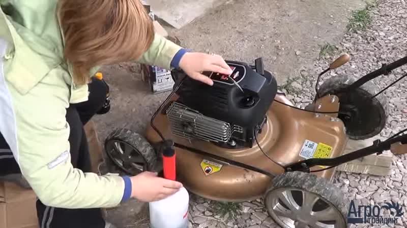 Как менять масло в газонокосилке дэу