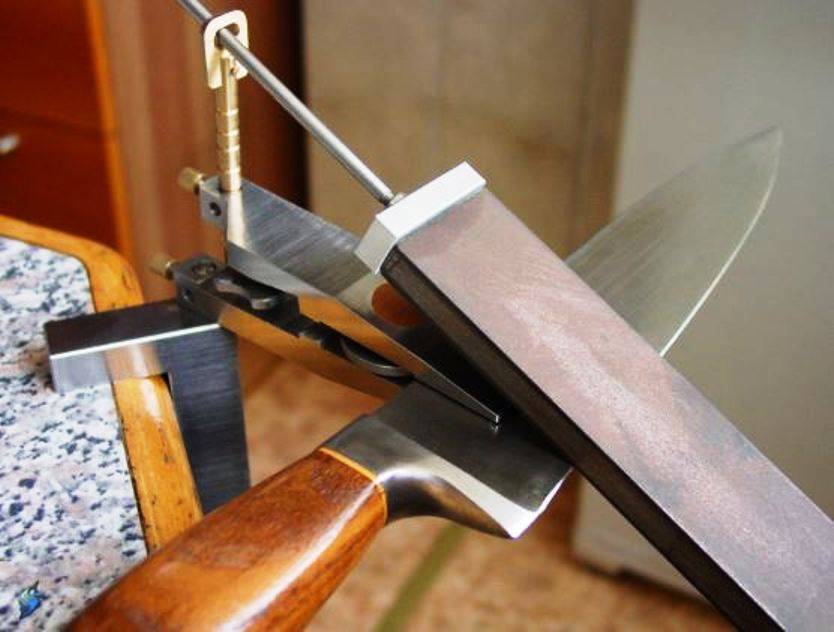 Точилка для ножей своими руками: простейшие приспособления и создание самодельных станков