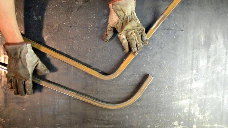 Как согнуть трубу: в домашних условиях без трубогиба из металла и нержавейки, фото инструкция выполнения работ