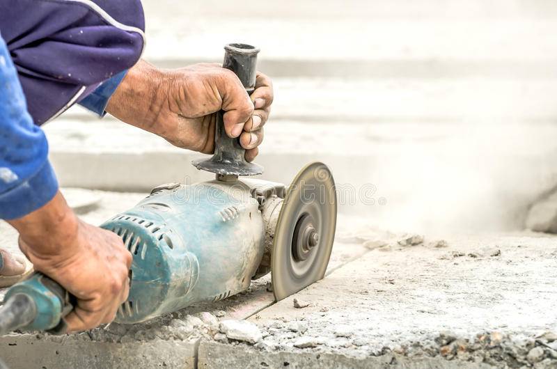 Технология резки бетона без шума и пыли: возможно или нет?
