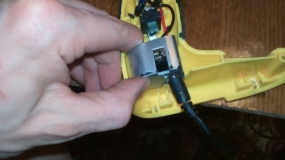 Если аккумулятор не держит заряд: модернизируем шуруповёрт для работы от домашней сети