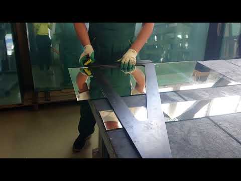 Как правильно резать зеркало стеклорезом