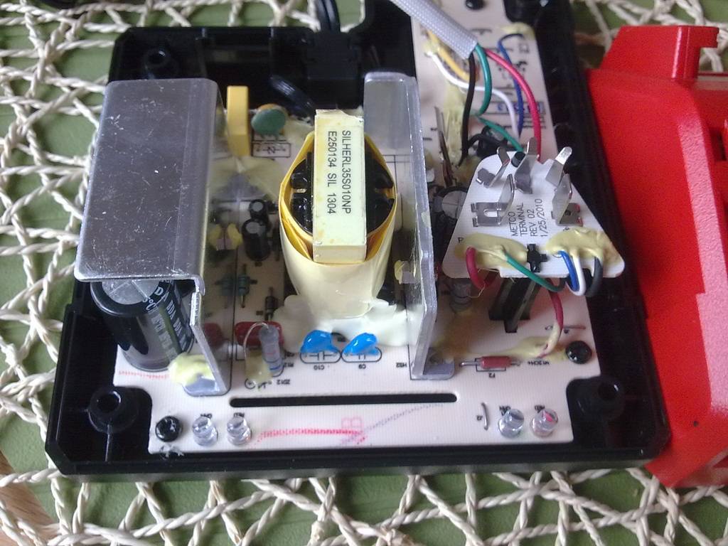 Переделка аккумуляторного шуруповерта на питание от сети 220в: из чего сделать блок питания
