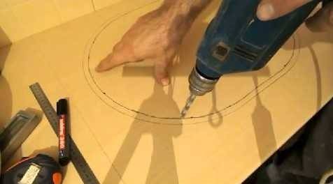 Как врезать мойку в столешницу: врезка своими руками, как установить раковину, как правильно вырезать столешницу под круглую мойку, как поставить врезную мойку, установка