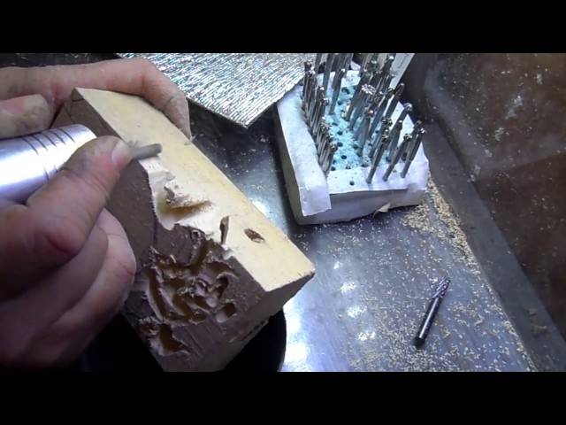 Бормашина для резьбы по дереву:как выбрать гравер и фрезы, техника выполнения резьбы, видео