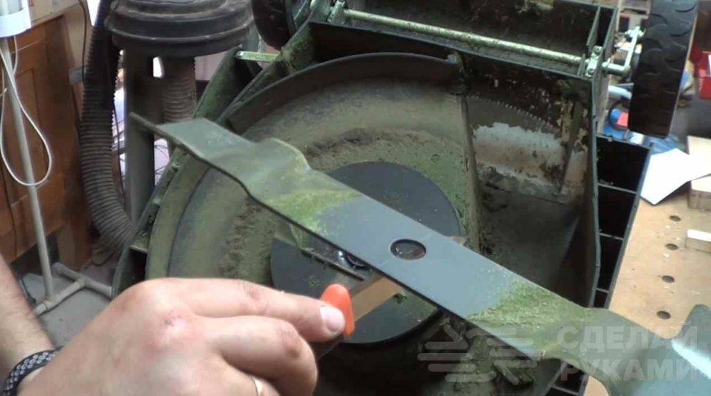 Как наточить нож для газонокосилки bosch ротак
