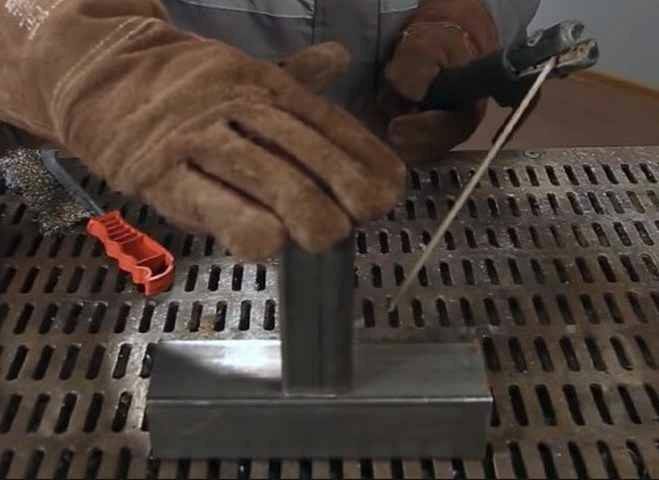 Сварка тонкого металла инвертором: как выполнять, выбор полярности и электродов