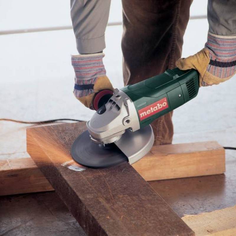 Как шлифовать бетонный пол болгаркой собственноручно и не допустить ошибок