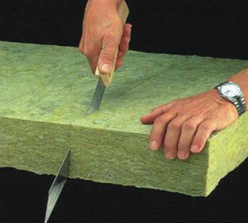 Как разрезать базальтовый утеплитель вдоль. утепление базальтовой ватой: пошаговая инструкция. чем резать будем