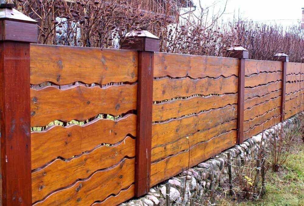 Как сделать забор из горбыля?