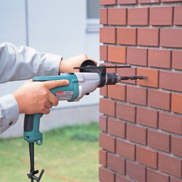 Как сверлить стены в панельном доме